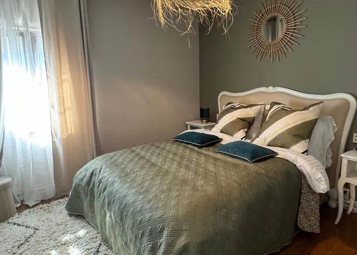 Maison Colombage Normande Nyaraló Flers